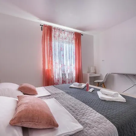 Appartement Domus Alba *