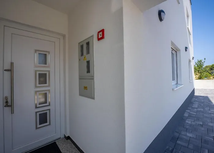 Domus Alba Διαμέρισμα *