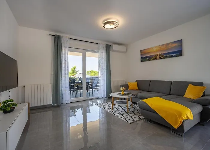 Domus Alba * Πούλα