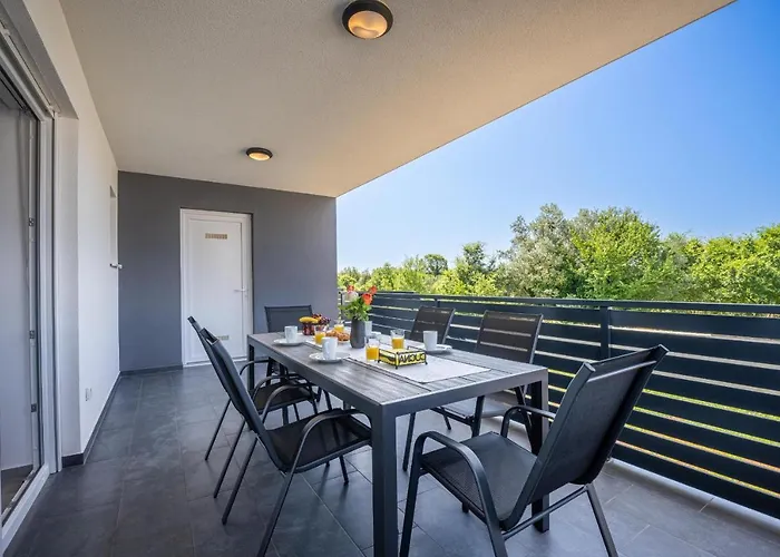 Domus Alba Apartment *